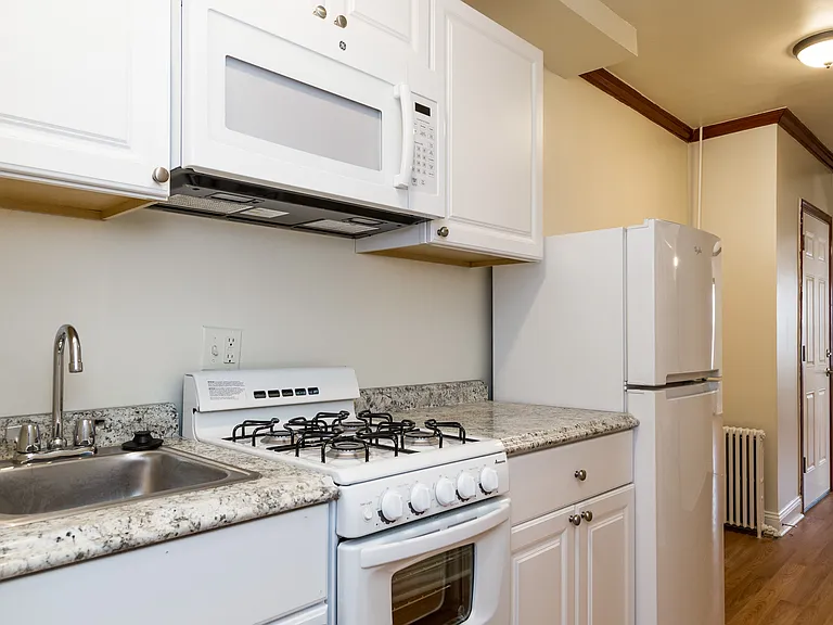 1715 Capitol Ave NE #3 — Photo 11