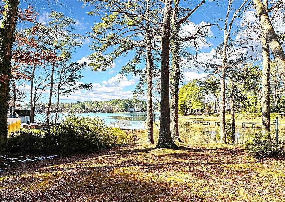 BACK YARD VIEW OF LYNNHAVEN RIVER