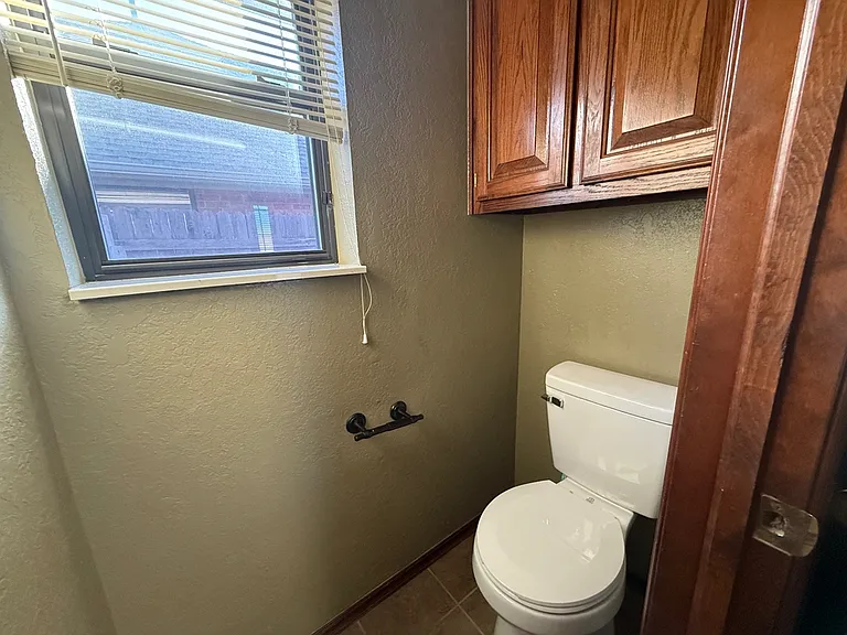 18509 Chestnut Oak Dr — Photo 23