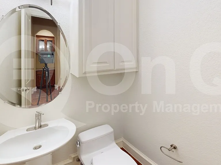 4516 Gilbert Ave — Photo 22