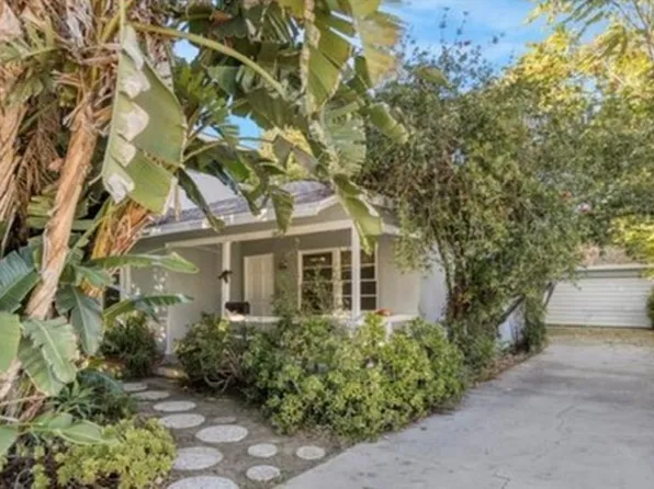 14153 Tiara St, Van Nuys, CA 91401