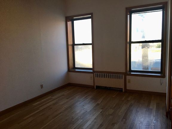 5th image of 297 Kingsland Ave APT 3