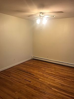 3rd image of 3218 44th St #2