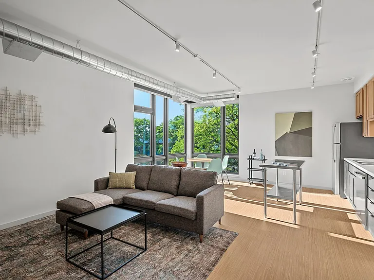 1515 Marshall Ave — Photo 33