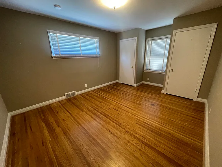 1170 Castlevale Dr #2 — Photo 9