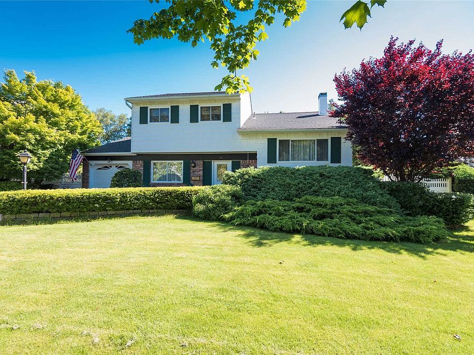 1st image of 10 Jasmine Ln