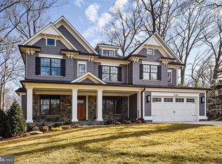 8303 Whitman Dr, Bethesda, MD 20817