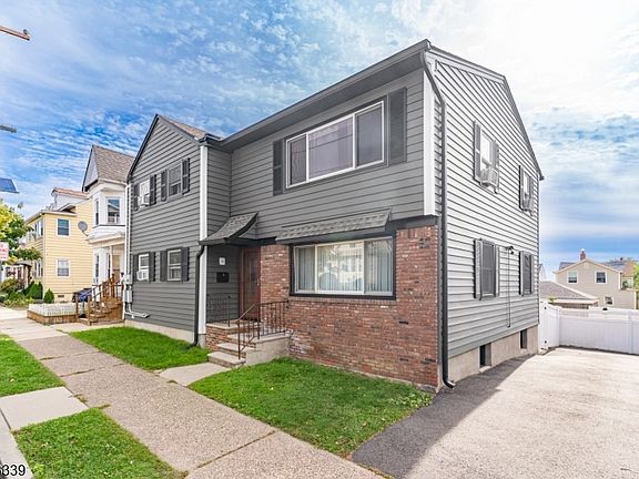 3rd image of 330 N 11Th St