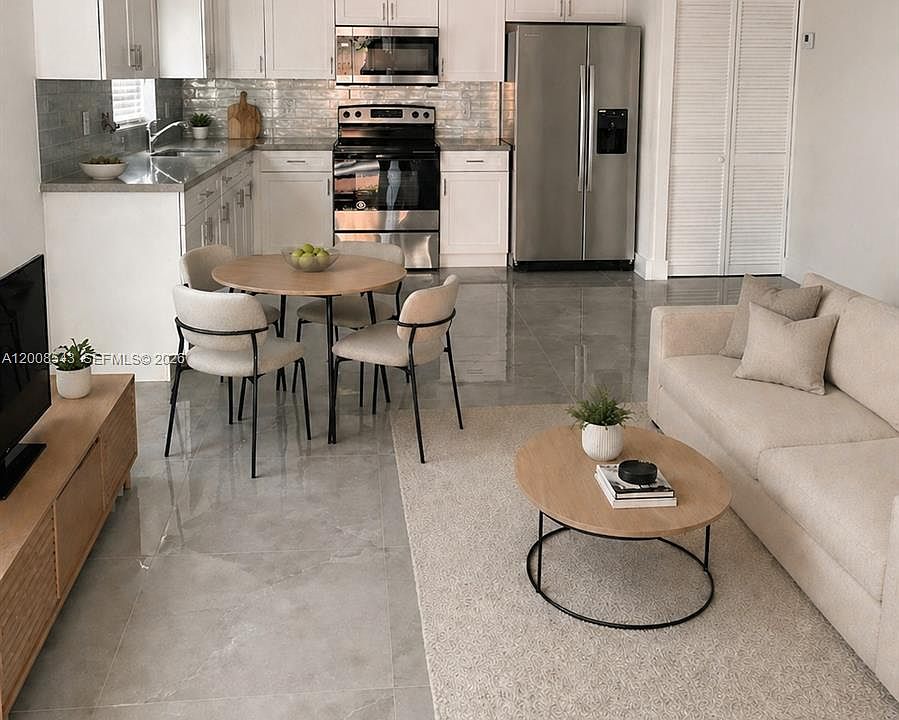 1st image of 4281 Riverside Dr #4