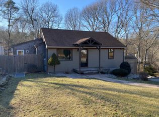 8 Radcliffe Rd, Mashpee, MA 02649