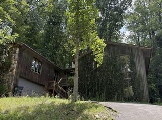 733 Blakley Dr, Kingsport, TN 37664