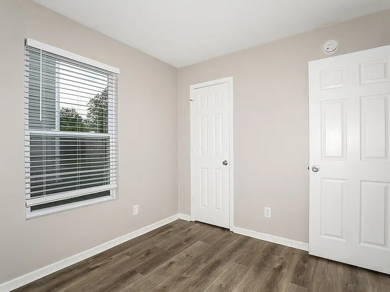 8039 Bach Dr — Photo 12