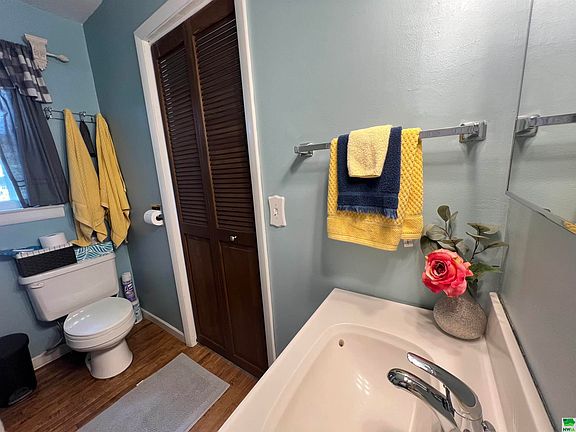 5th image of 2405 Villa Ave