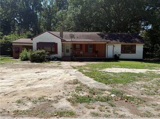 506 Stetson St, Clinton, NC 28328