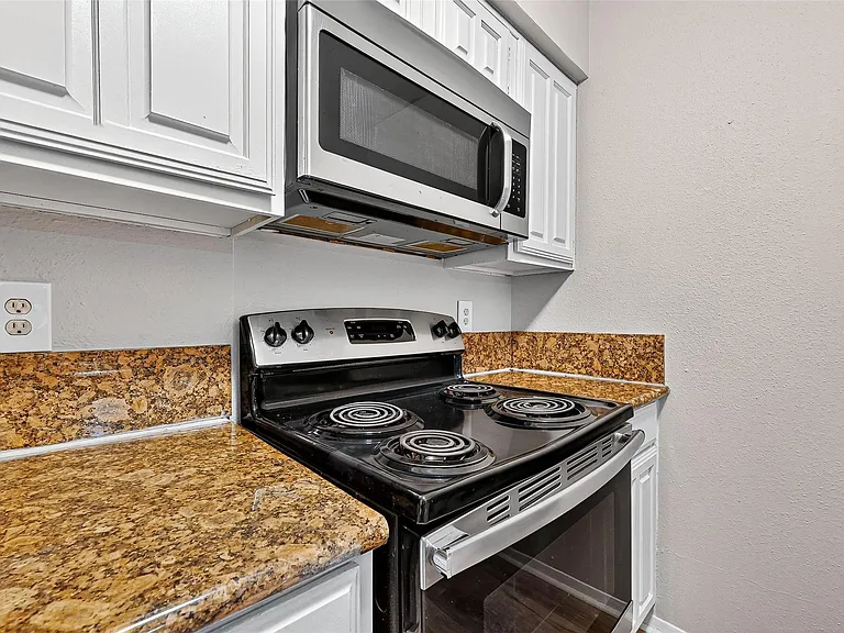 2110 Wilcrest Dr #138 — Photo 13