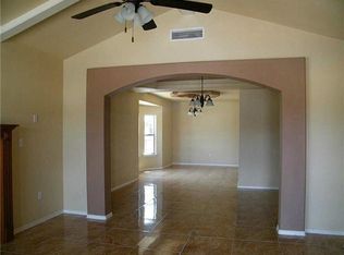 3261 Scarlet Point Dr, El Paso, TX 79938