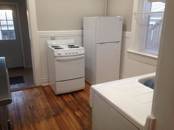 4th image of 474 S Lincoln St