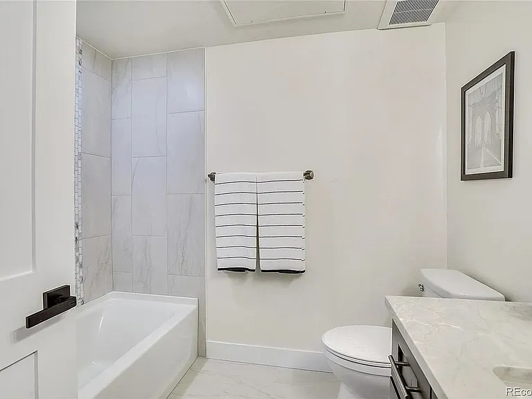 1304 Snowberry Ln #103 — Photo 17