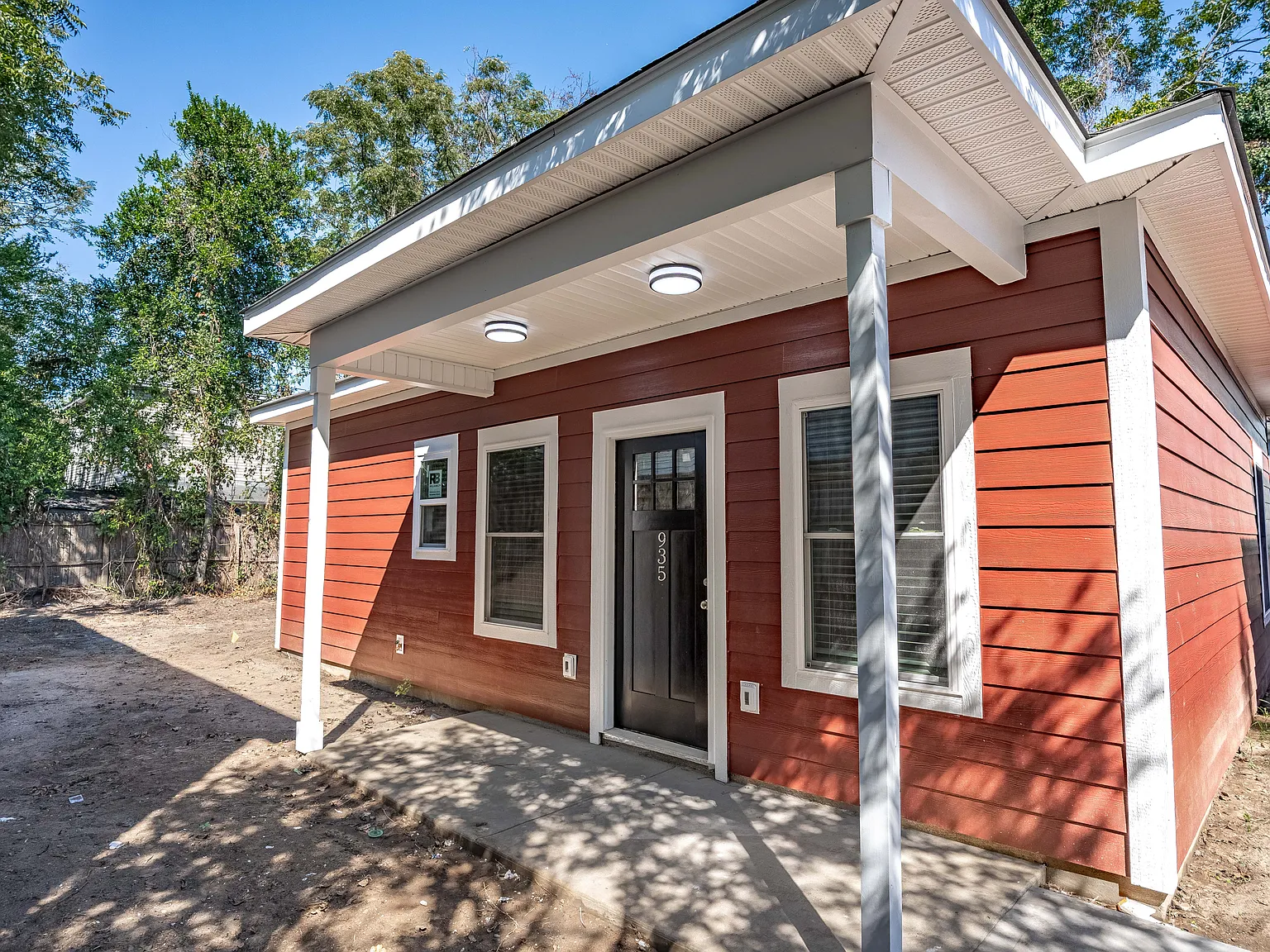 2 bed, $2,000 — Photo 1