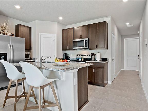 4th image of 5712 Mentmore Drive