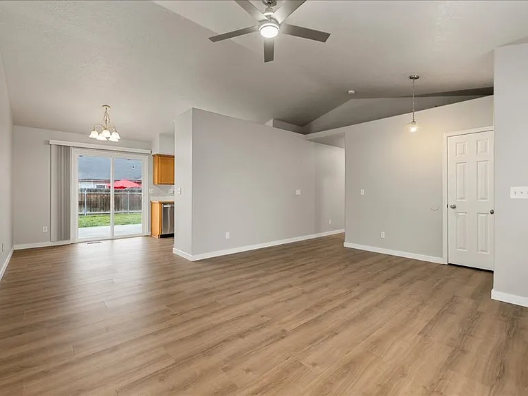 16424 N Elderberry Cir — Photo 4