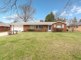 896 Poling Dr, Columbus, OH