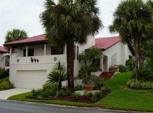 7008 Country Club Dr, Lake Wales, FL 33898
