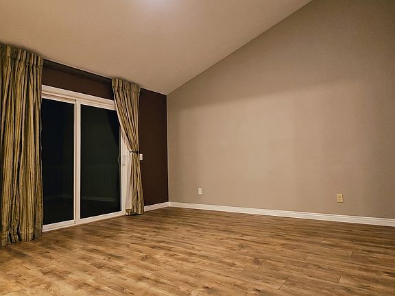3rd image of 1024 Via Vera Cruz