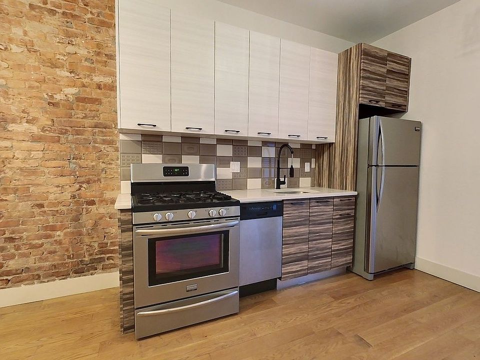 1st image of 273 Halsey St #111
