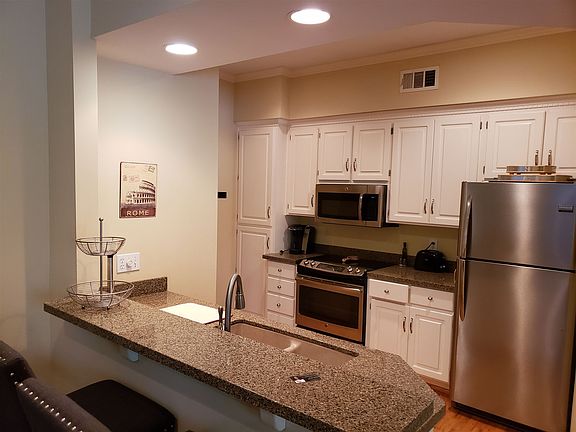 5th image of 1031B Marina Cove Ln