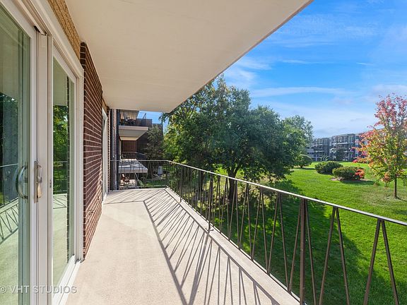 2nd image of 5300 Walnut Ave APT 8C