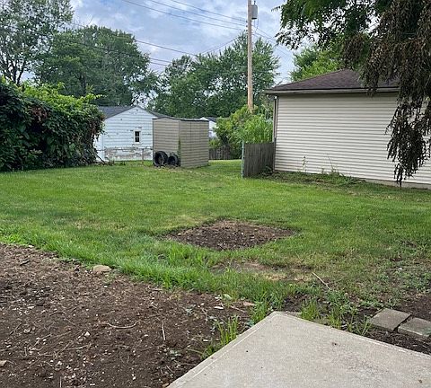 5th image of 7423 Marlan Ave