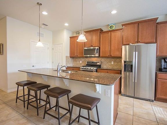 5th image of 617 Cordoba Dr