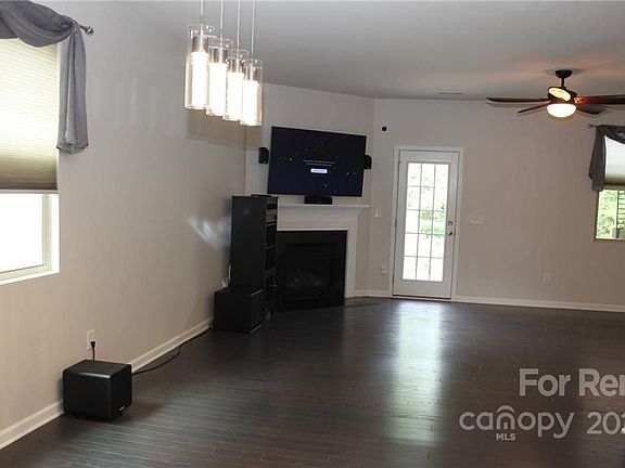 4th image of 6017 Sweetbay Ln