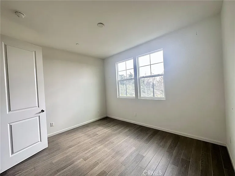 18670 Clubhouse Dr — Photo 22