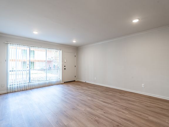 5th image of 1135 Woodland Ave NE APT 12