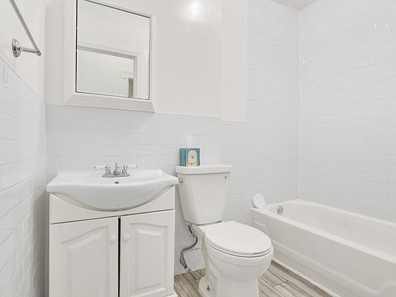 5th image of 648 Park Pl APT 1