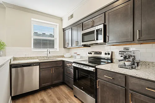 4368 Lindell Blvd #1S Photo 1