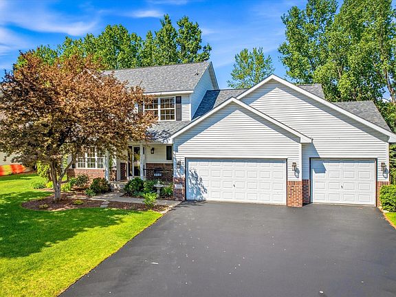 3rd image of 9020 Parkside Dr
