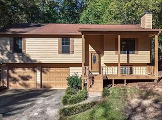 3931 Hillside Ln, Douglasville, GA