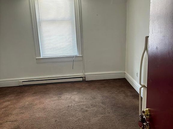 2nd image of 1021 E Main St #7