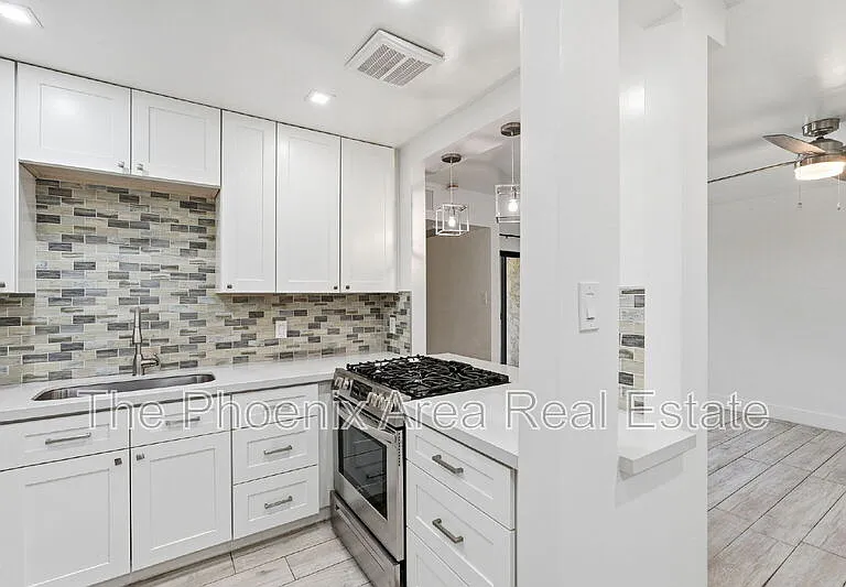 4950 N Miller Rd #244 — Photo 8