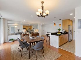 7505 Democracy Blvd, Bethesda, MD