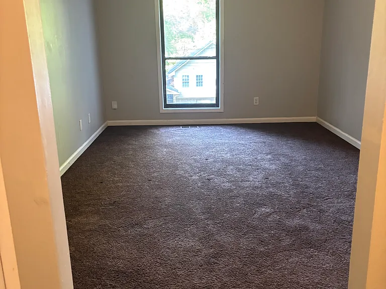 1386 Williamsburg Ln — Photo 20