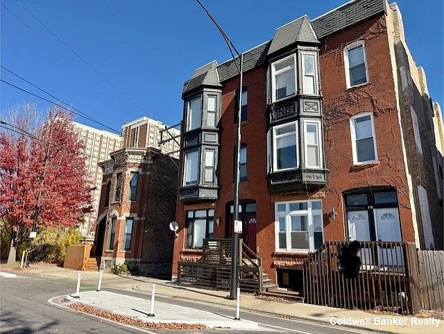 1st image of 115 S Paulina St APT 1