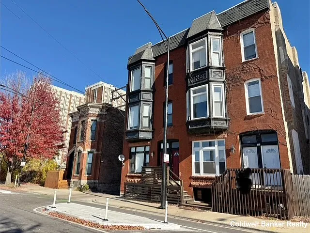 115 S Paulina St #3