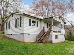 7 Lockwood Ln, Asheville, NC 28806