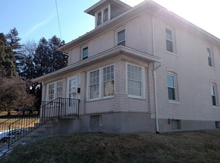 10 W 1st St, Northampton, PA 18067