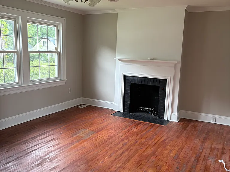 122 W Burkhead St — Photo 6