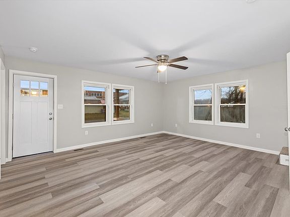 2nd image of 105 Bluegrass Dr